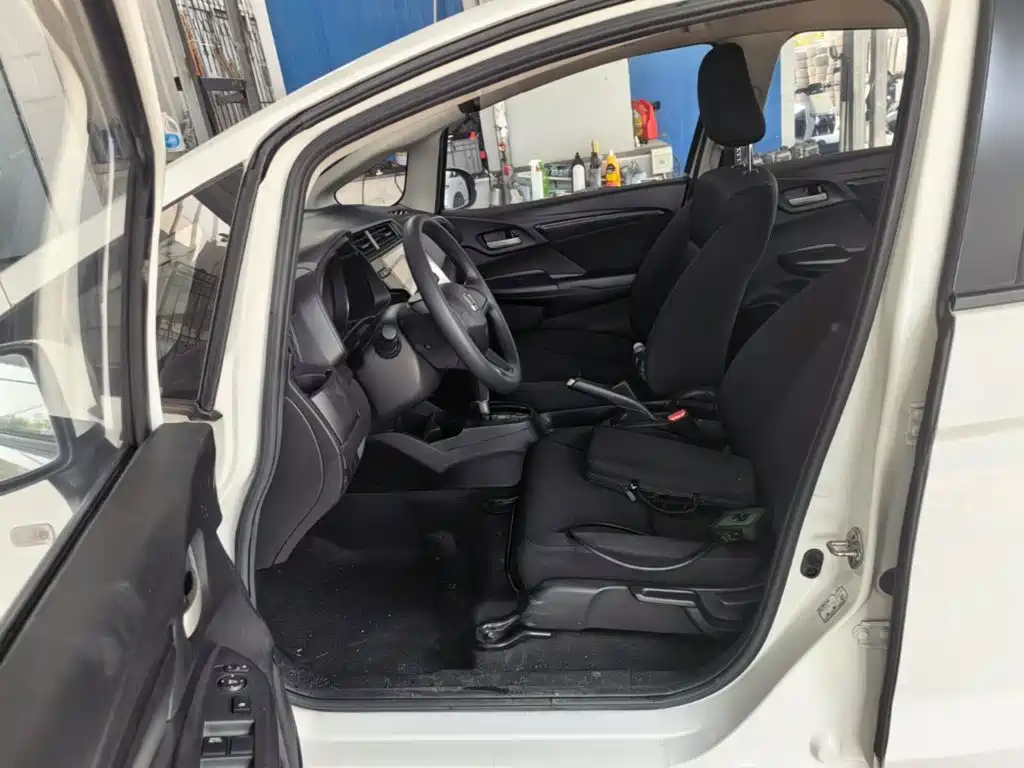 Honda Fit — миниатюра 15