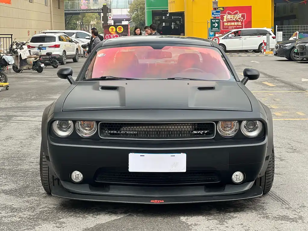 Dodge Challenger 2011 6.4L MT