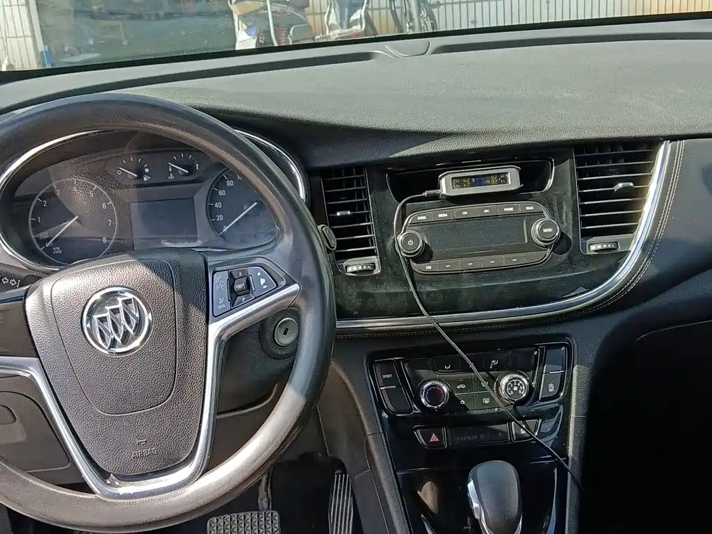Buick Encore — миниатюра 10