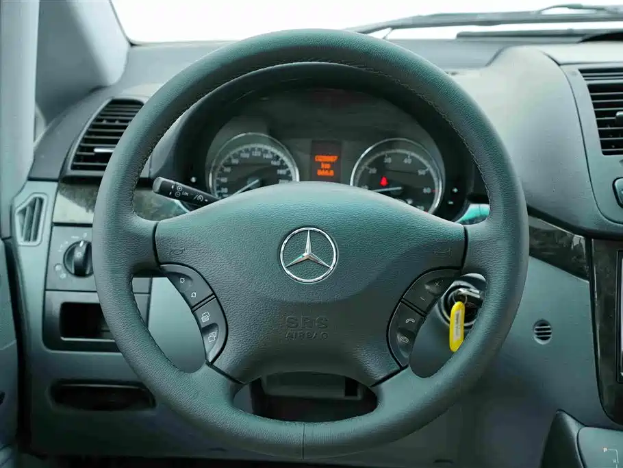 Mercedes-Benz Viano — миниатюра 26
