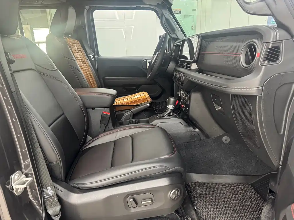 Jeep Wrangler — миниатюра 8