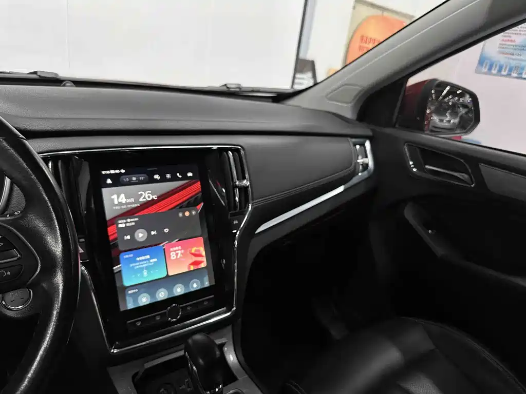 Roewe RX5 — миниатюра 17