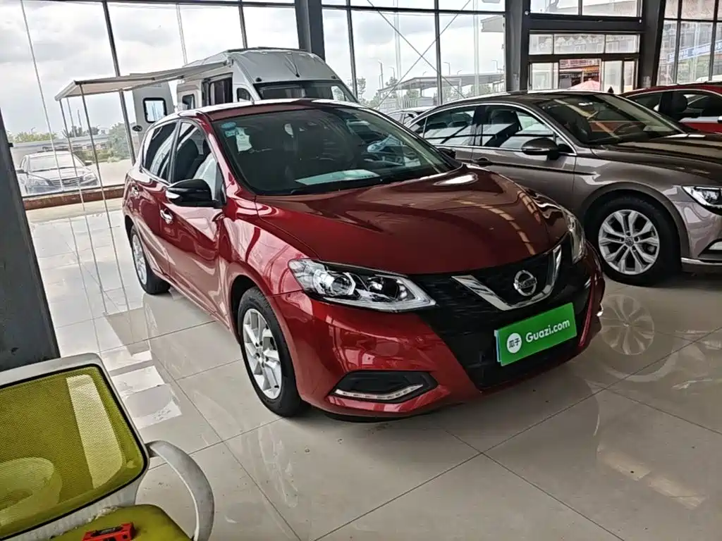 Nissan Tiida — миниатюра 4