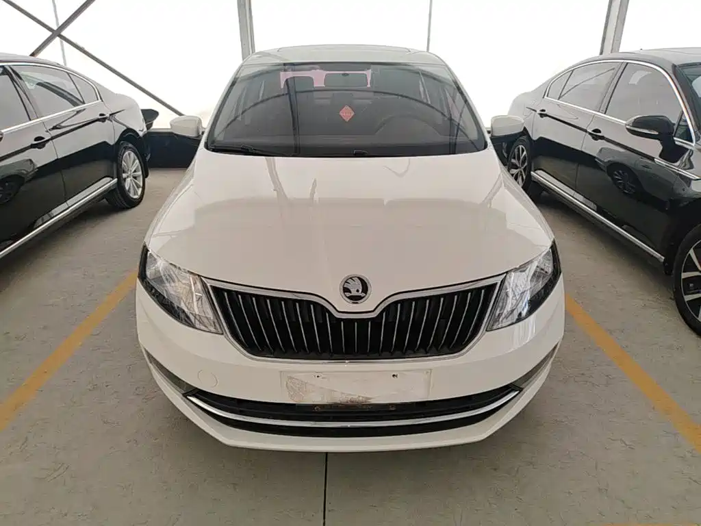 Skoda Rapid — миниатюра 3
