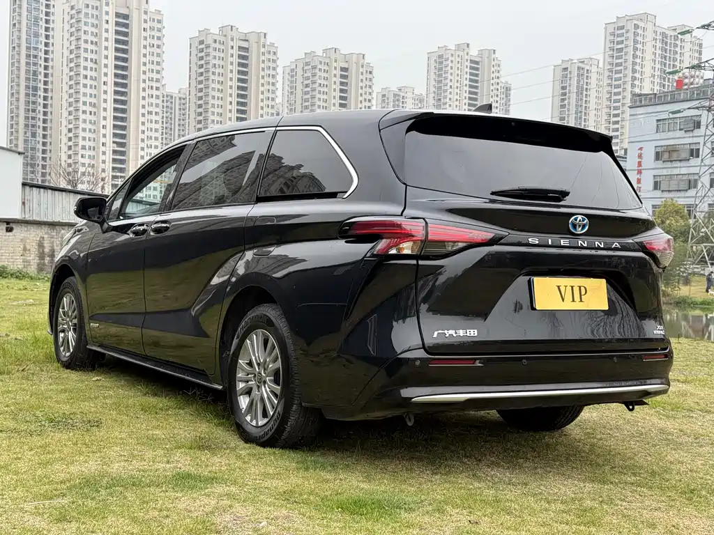 Toyota Sienna 2021 2.5L Luxury