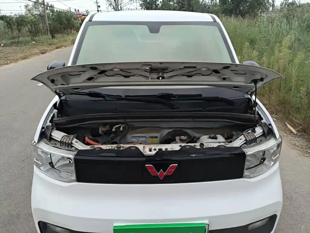 Wuling MINIEV — миниатюра 20