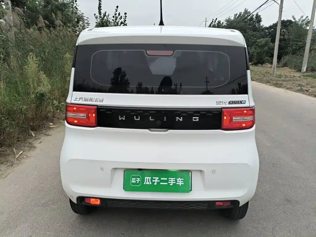 Wuling MINIEV — миниатюра 6