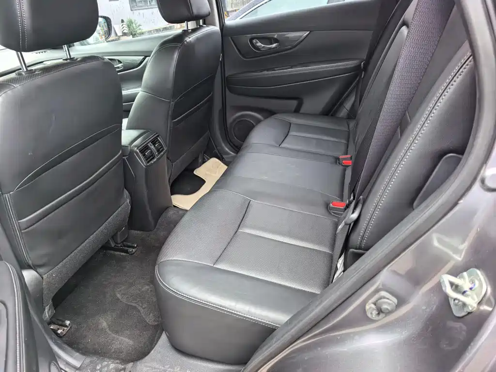 Nissan X-Trail — миниатюра 7