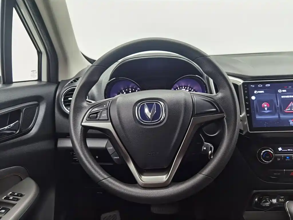 Changan CS15 — миниатюра 11