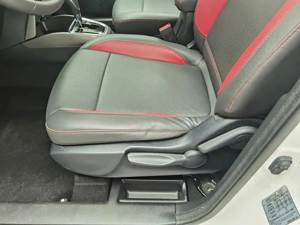 Changan CS15 — миниатюра 20