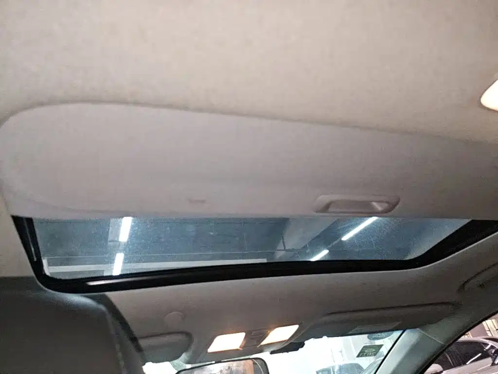 Hyundai Elantra Langdong — миниатюра 18