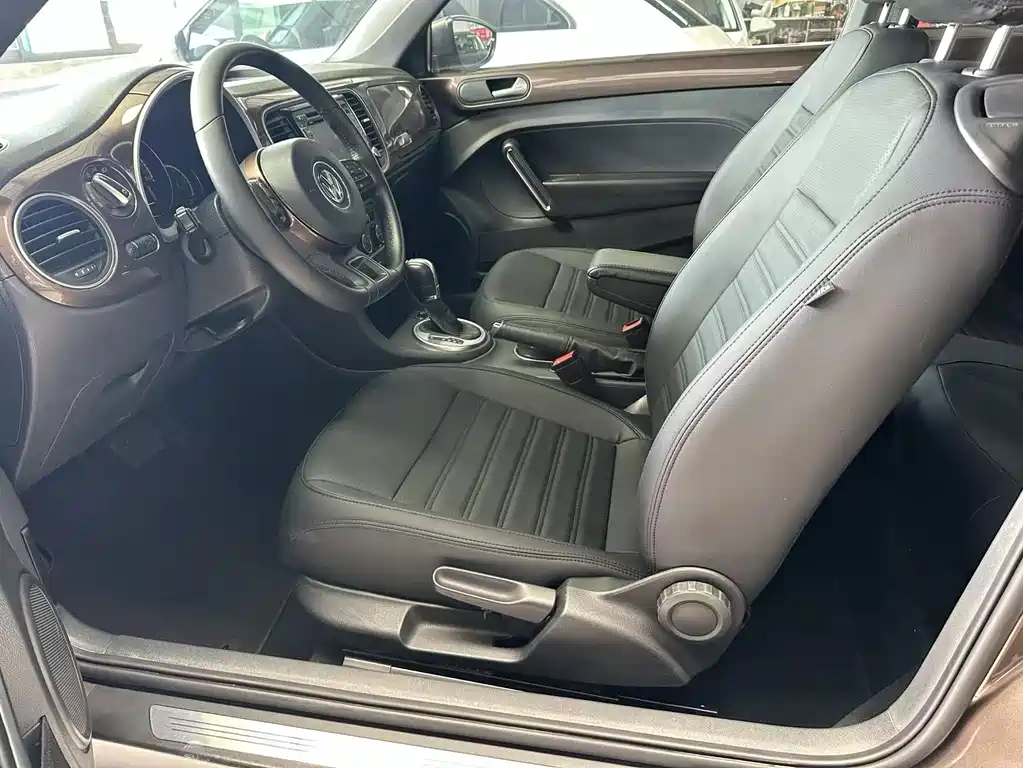 Volkswagen Beetle — миниатюра 5