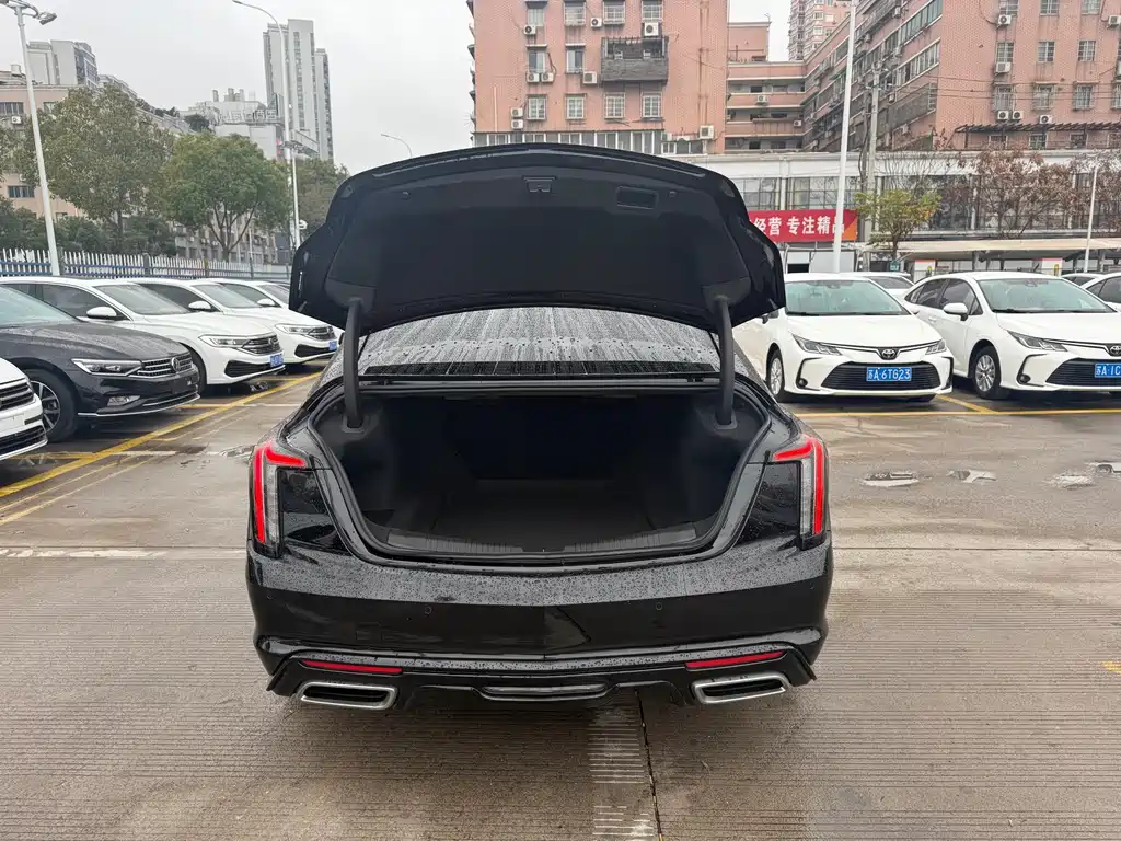 CADILLAC CT5