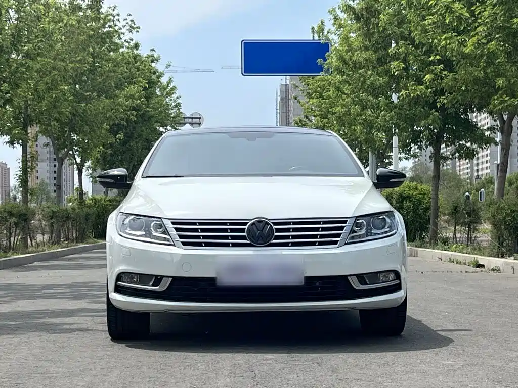 Volkswagen FAW - Passat CC CC 2015 2.0TSI Luxury