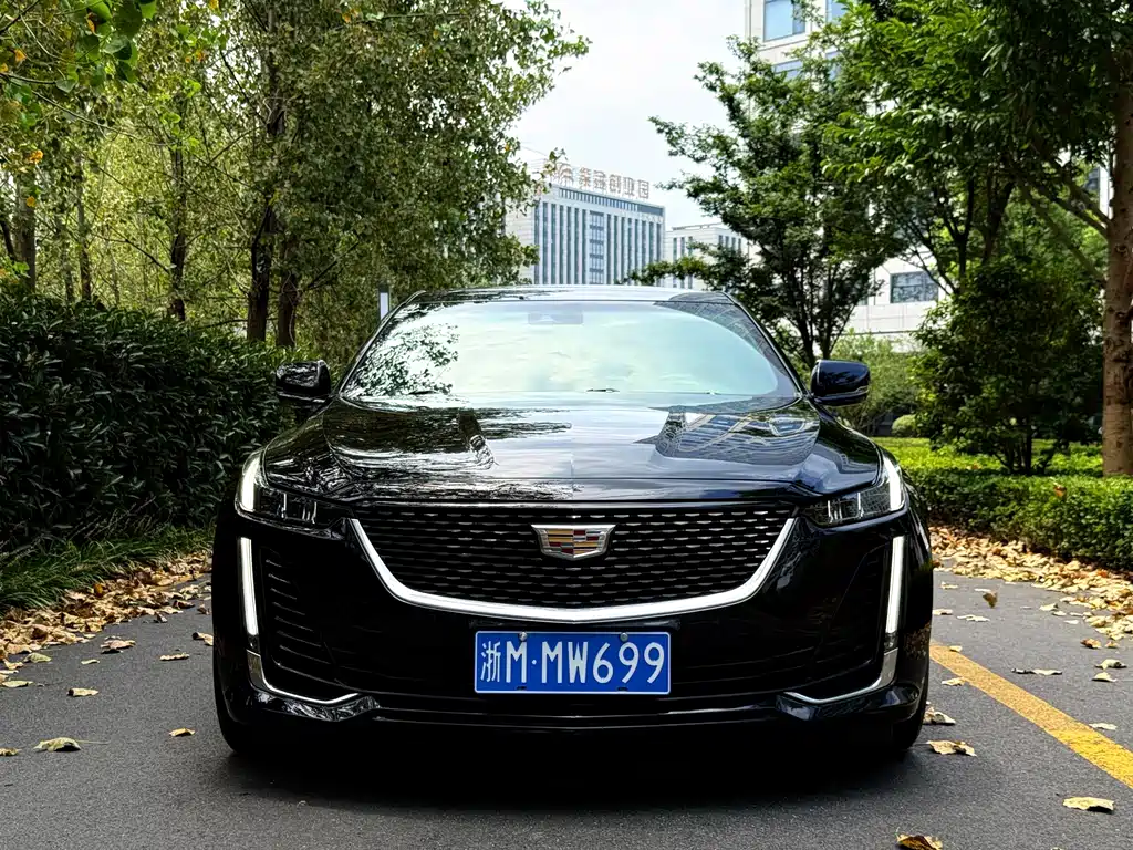 Cadillac CT5 28T Luxury Type, фото 2