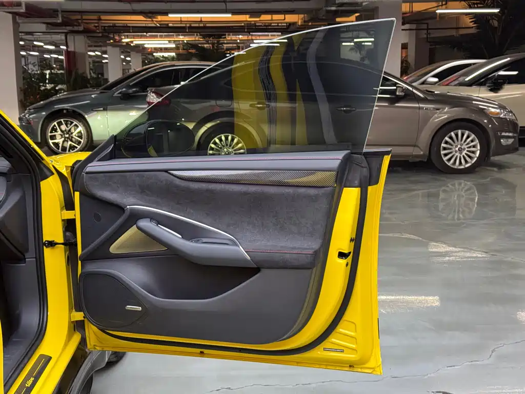 XIAOMI CAR XIAOMI SU7 ULTRA