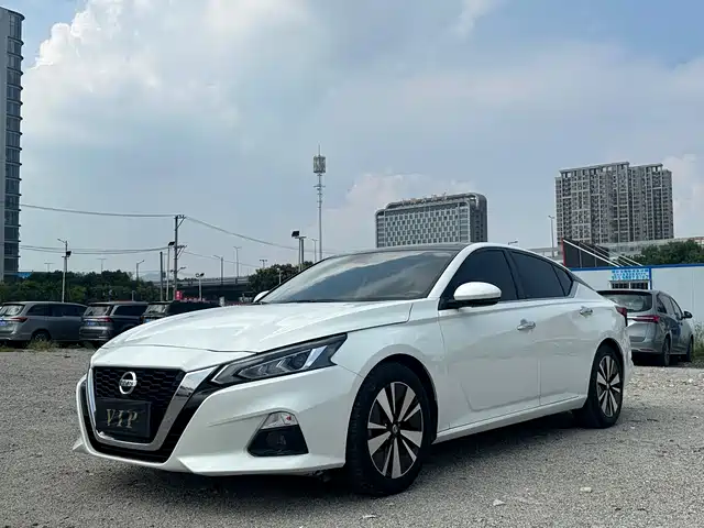 NISSAN TEANA
