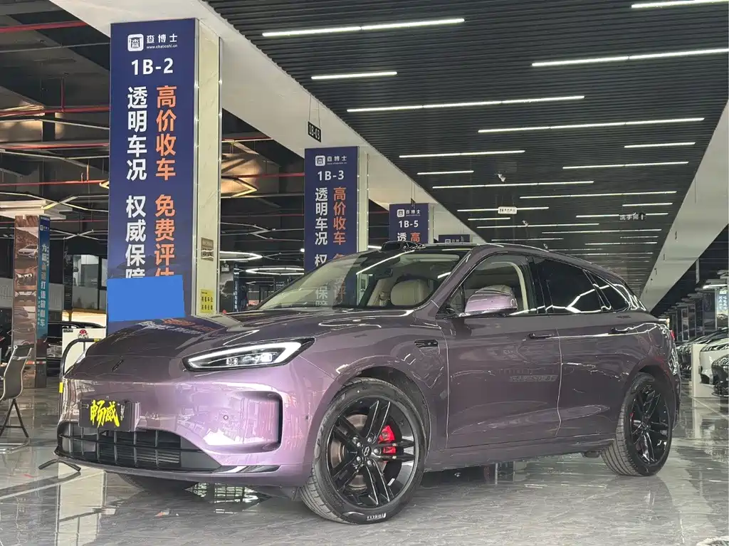AITO M5 2025 EREV Ultra 4WD Edition