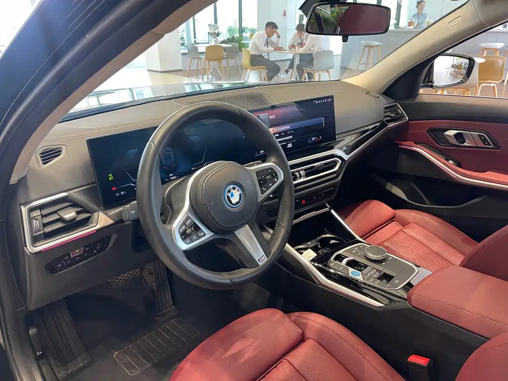 BMW i3 — миниатюра 7