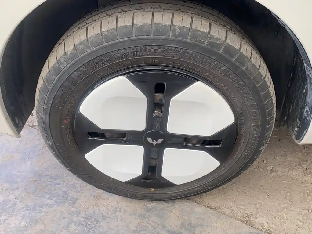 Wuling MINIEV — миниатюра 8