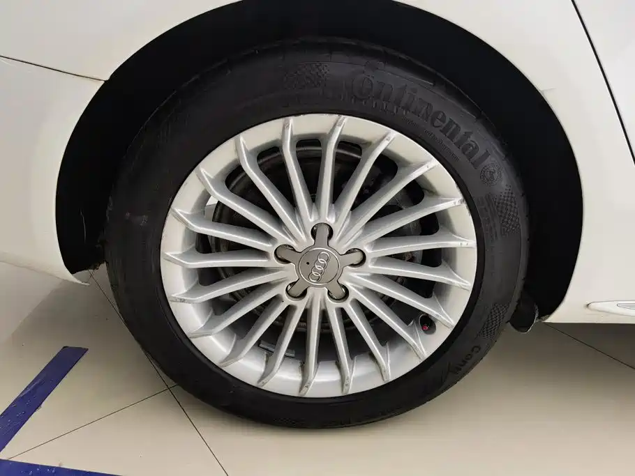 Audi A4L — миниатюра 6