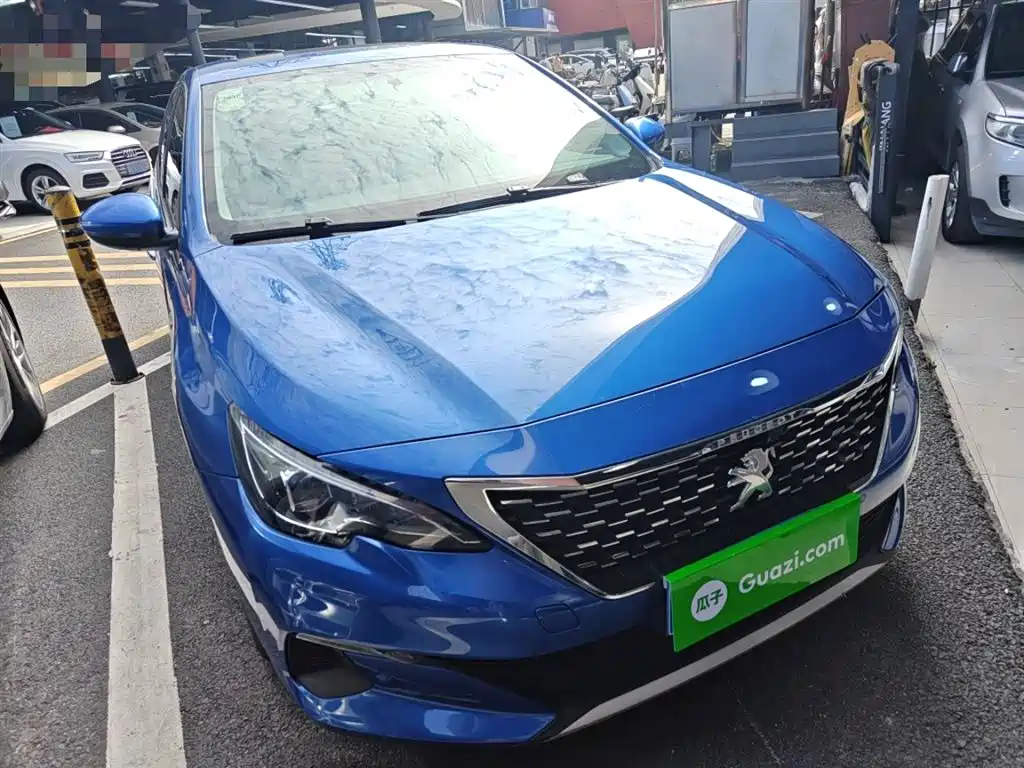 PEUGEOT 408