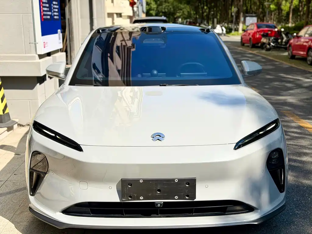 NIO ET5 — миниатюра 2
