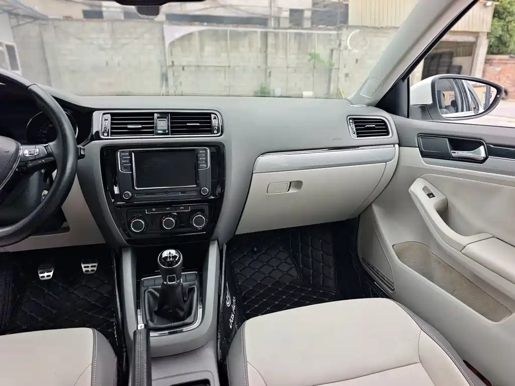 Volkswagen Sagitar — миниатюра 8