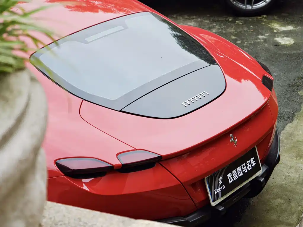 Ferrari Roma — миниатюра 7
