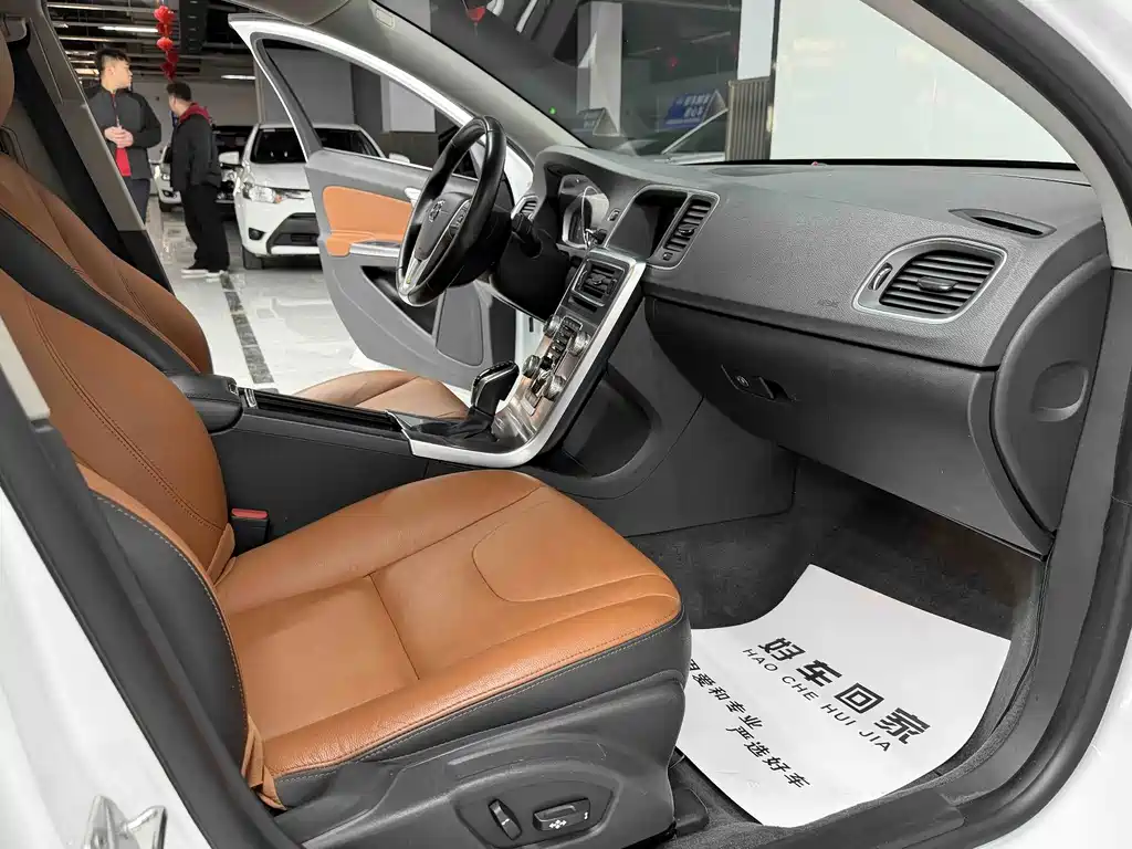 Volvo S60 — миниатюра 15