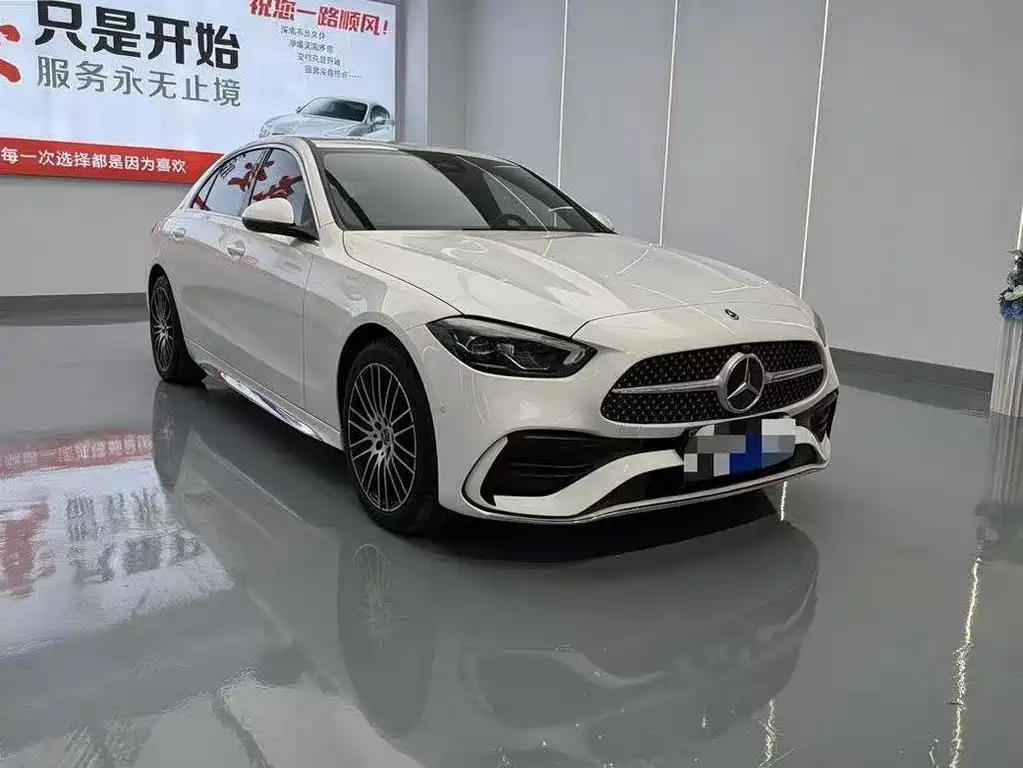 Mercedes-Benz C-Class — миниатюра 2