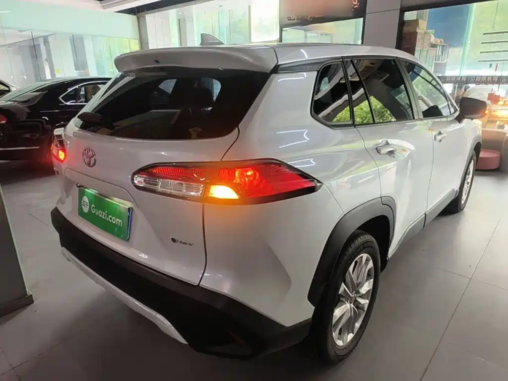 Toyota Corolla Cross — миниатюра 7