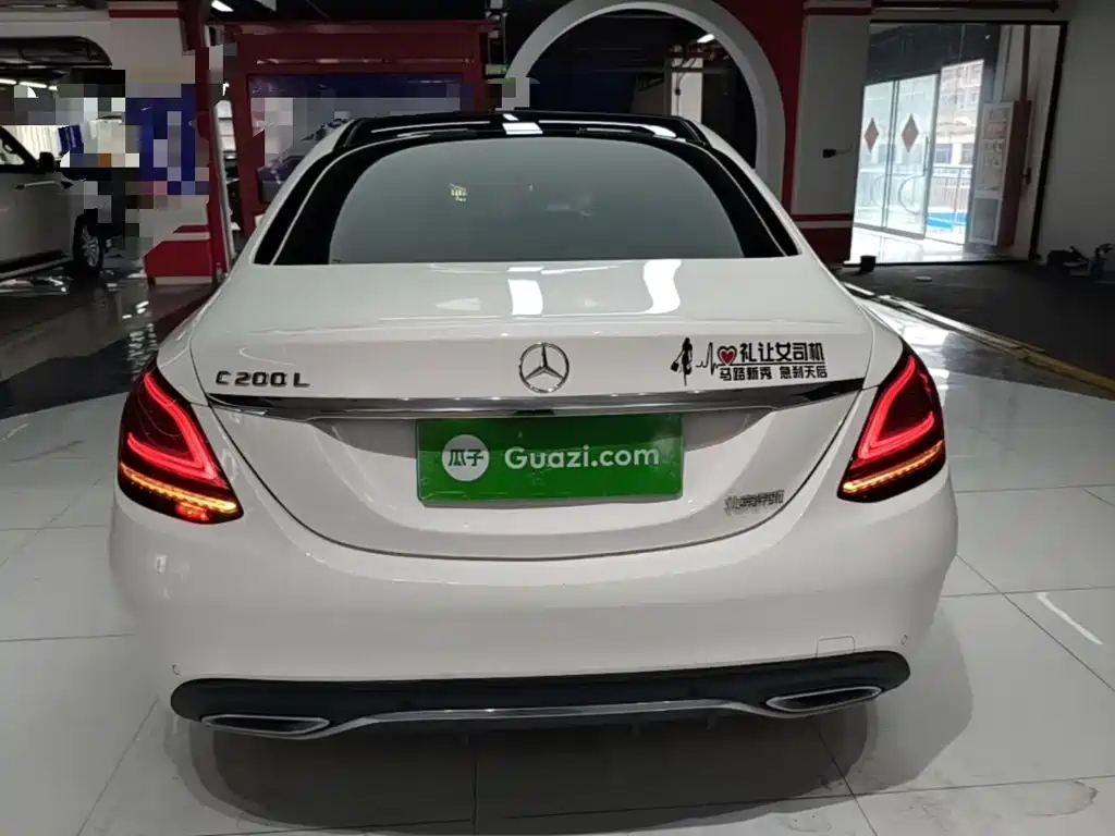 Mercedes-Benz C-Class — миниатюра 6