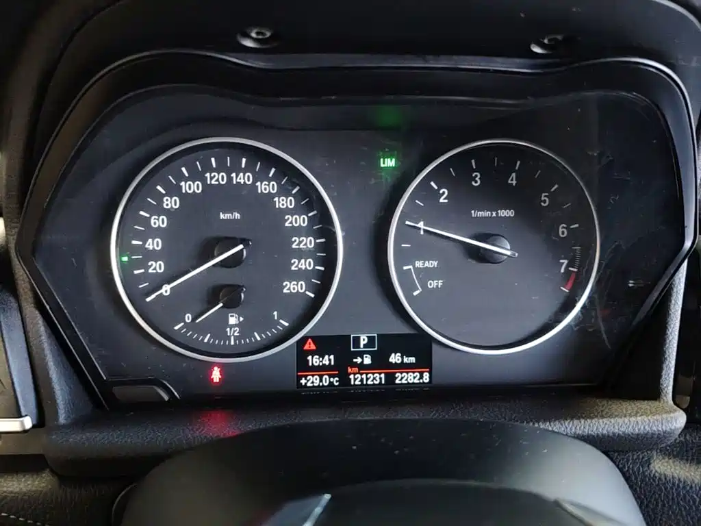 BMW 2 Series Active Tourer (Import) — миниатюра 12