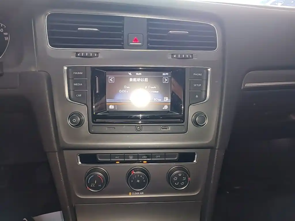Volkswagen Golf — миниатюра 13