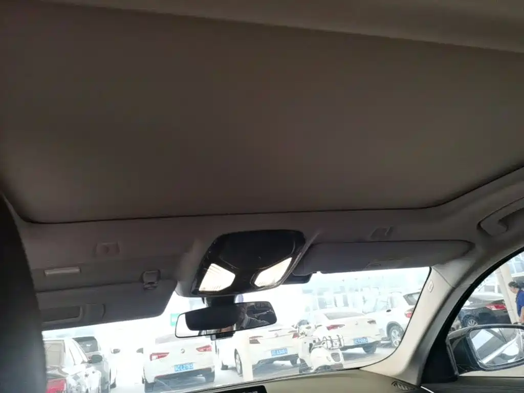 BMW 5 Series — миниатюра 18