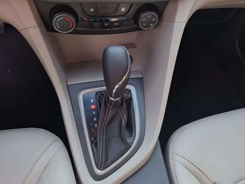 Buick Excelle — миниатюра 14