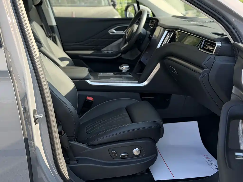 Hongqi HS7 PHEV 2024 2.0T PHEV 6 мест