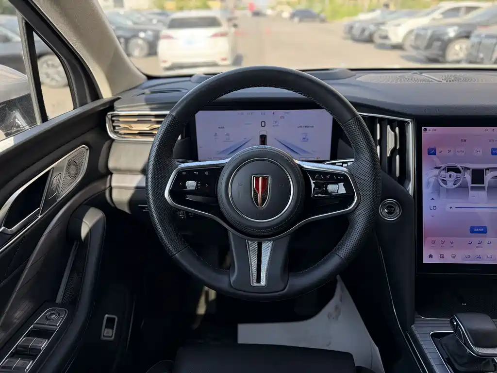 Hongqi HS7 PHEV — фотографии объявления, Фото 17
