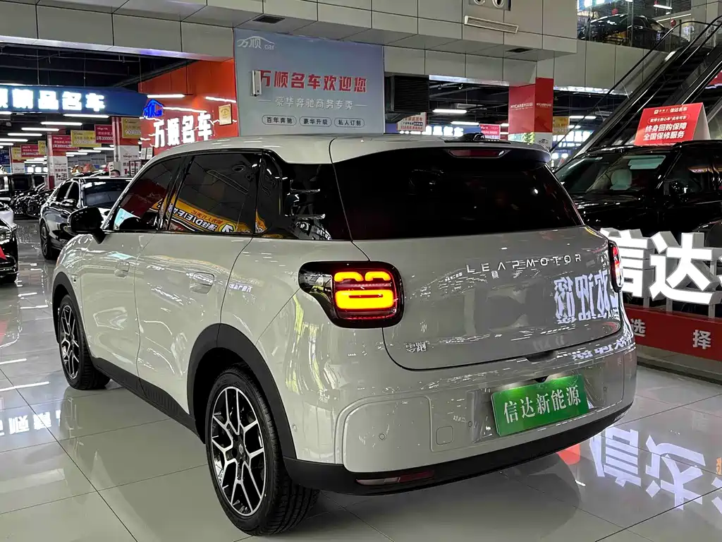 Leapmotor Leapmotor A10 — миниатюра 18