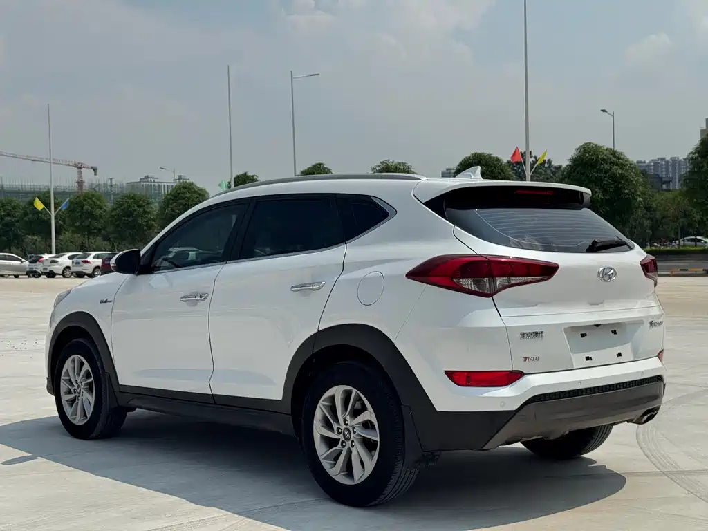 Hyundai Tucson — миниатюра 8