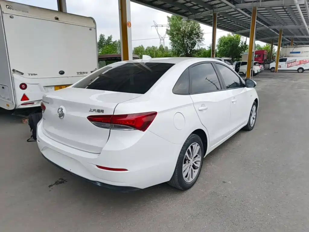 Buick Excelle — миниатюра 7