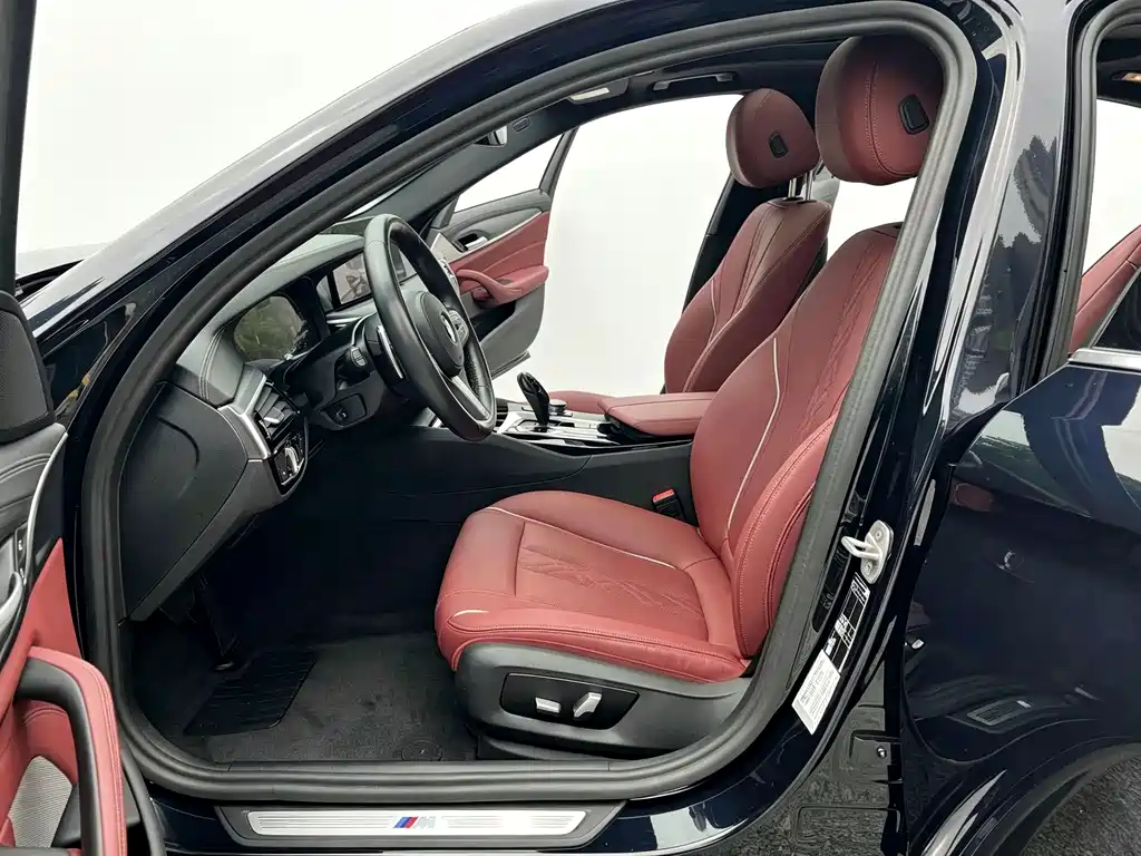 BMW 5 Series — миниатюра 4