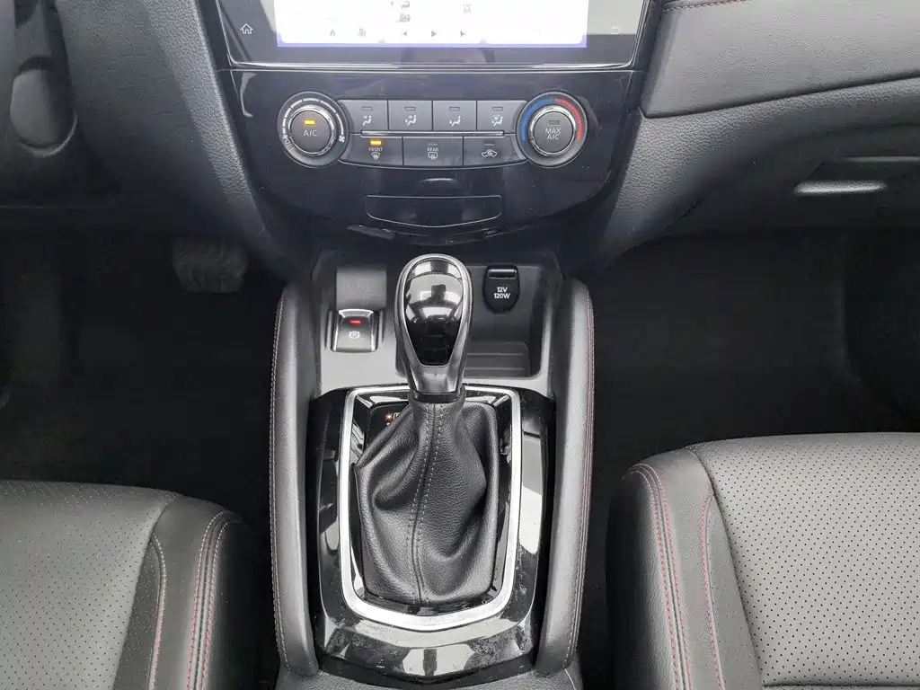 Nissan Qashqai — миниатюра 13