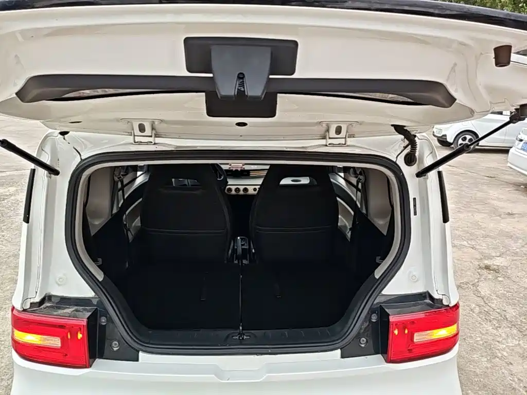 Wuling MINIEV — миниатюра 19