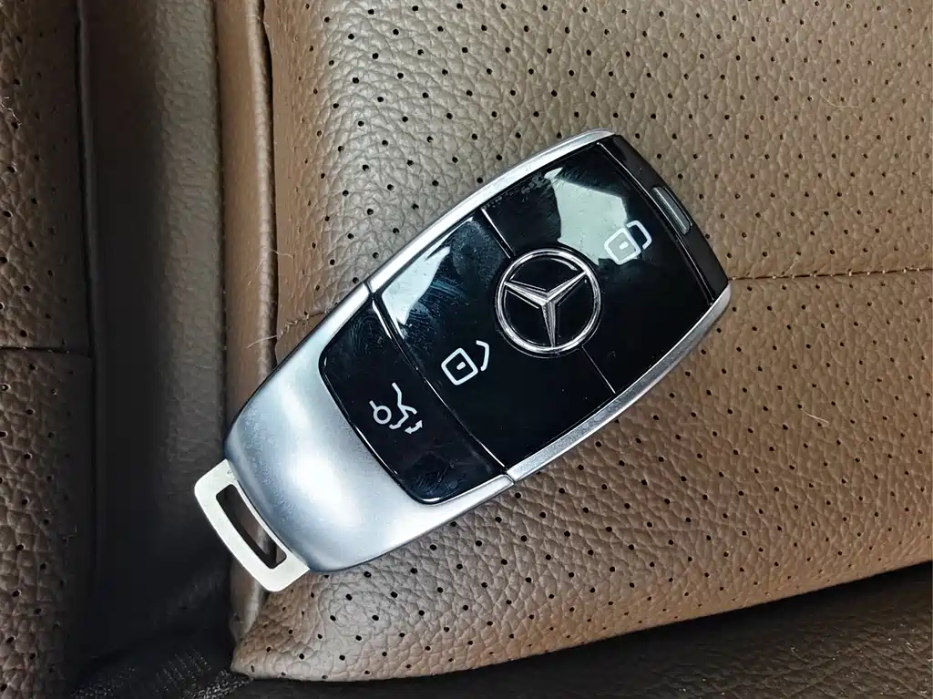 Mercedes-Benz E-Class E 260 L, фото 5