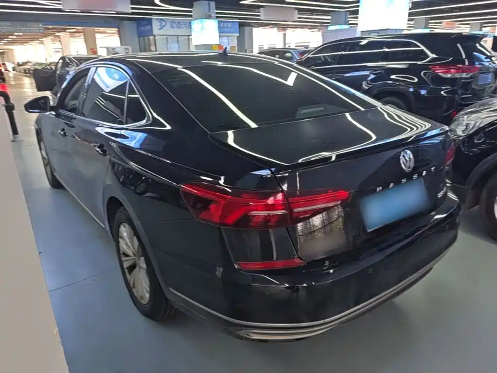 Volkswagen Passat — миниатюра 5