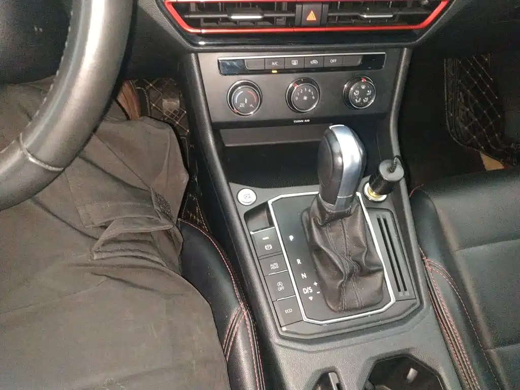 Volkswagen Lavida — миниатюра 14