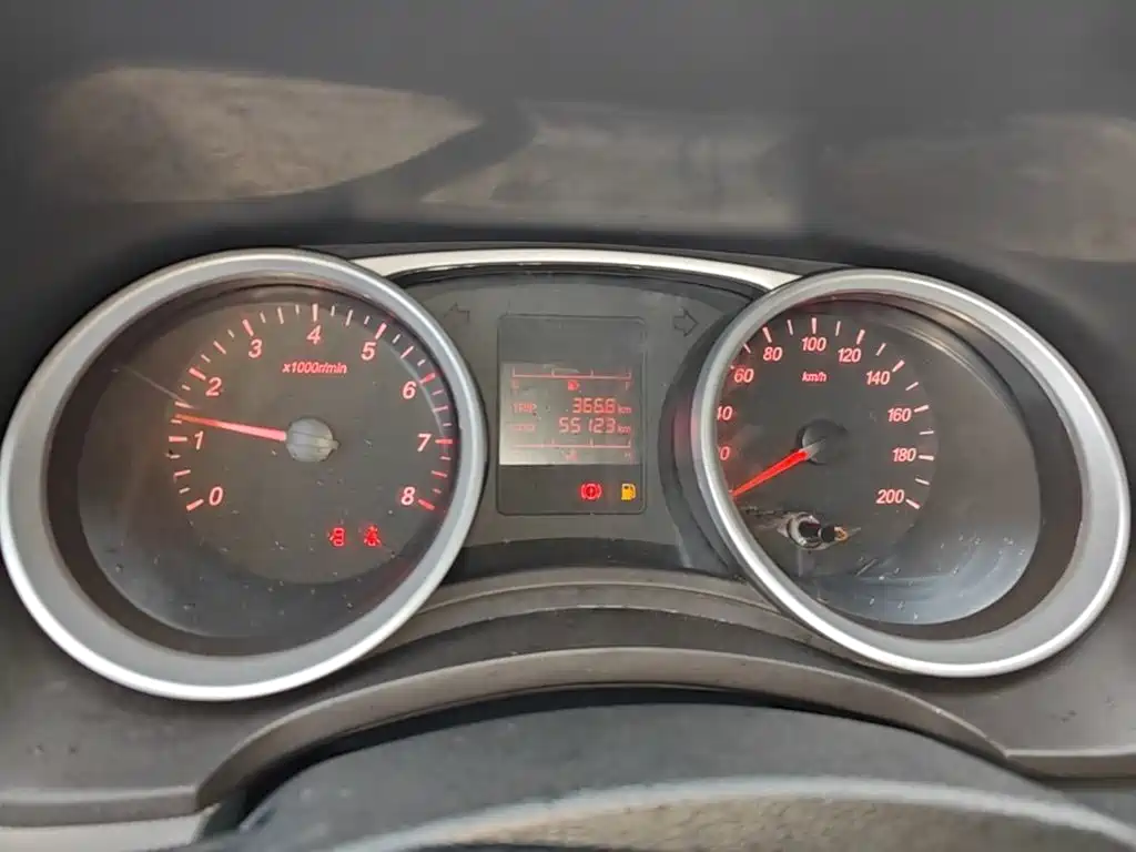 Wuling Hongguang — миниатюра 12