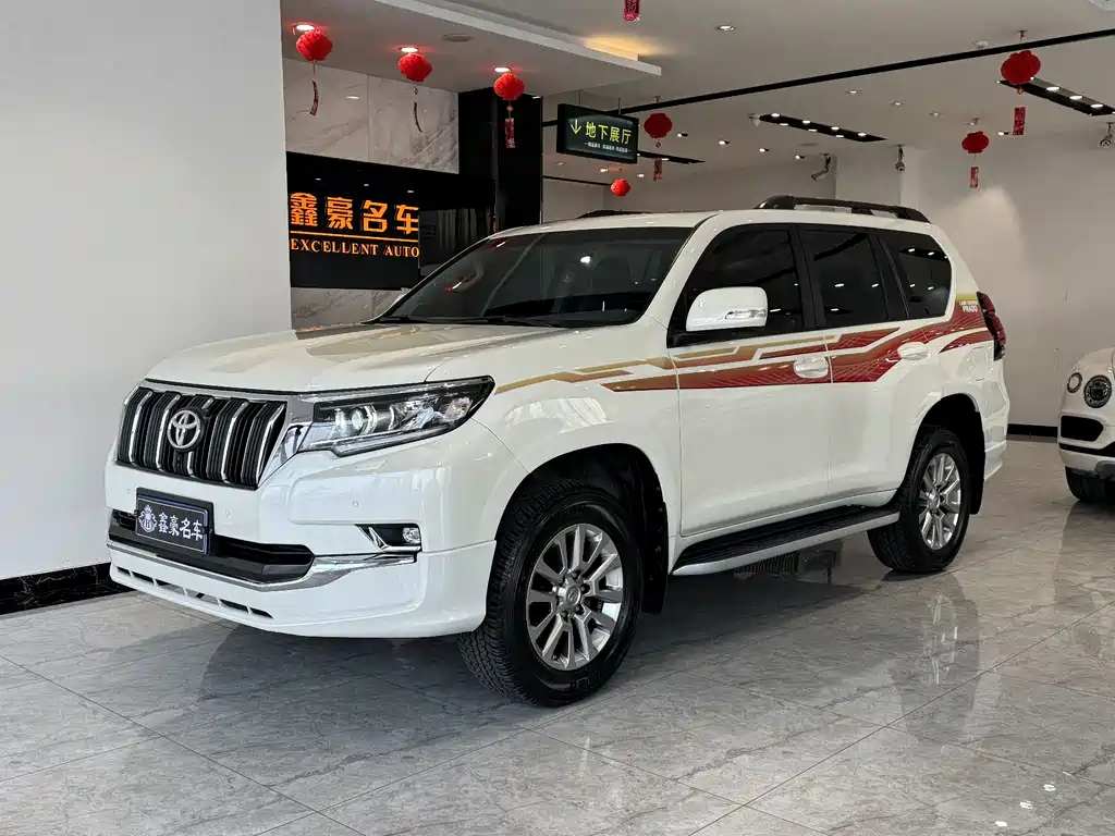 TOYOTA PRADO
